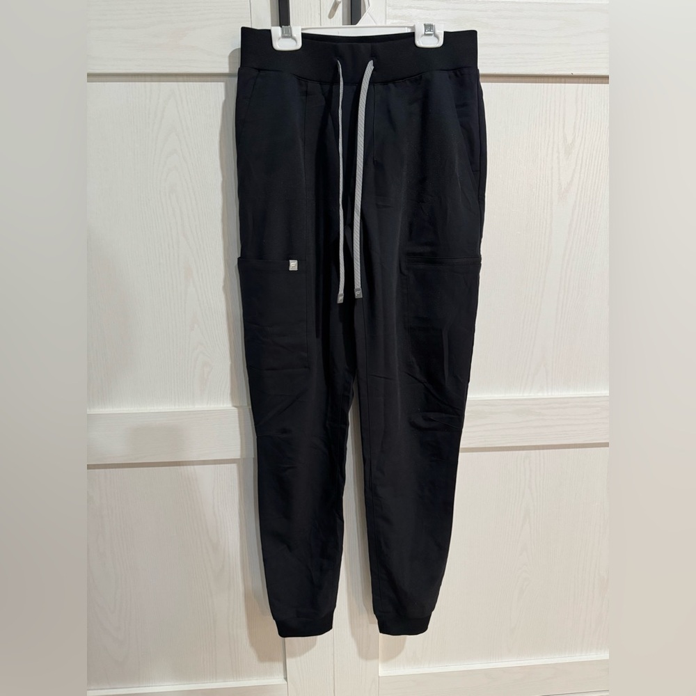 Fabletics Women’s Black On-Call Scrub Jogger - Small/Tall (31in) - new